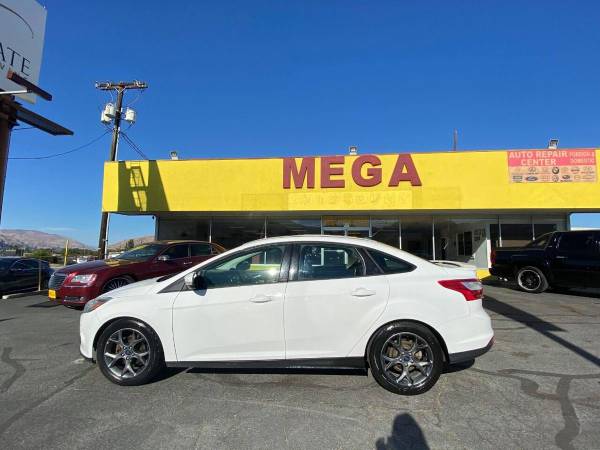 2013 Ford Focus SE 4dr Sedan -ALL CREDIT WELCOME!! - cars & trucks -... for sale in Wenatchee, WA – photo 5