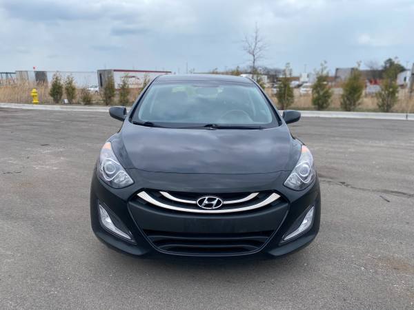 2013 Hyundai Elantra GT - - by dealer - vehicle for sale in Lake Bluff, IL – photo 2