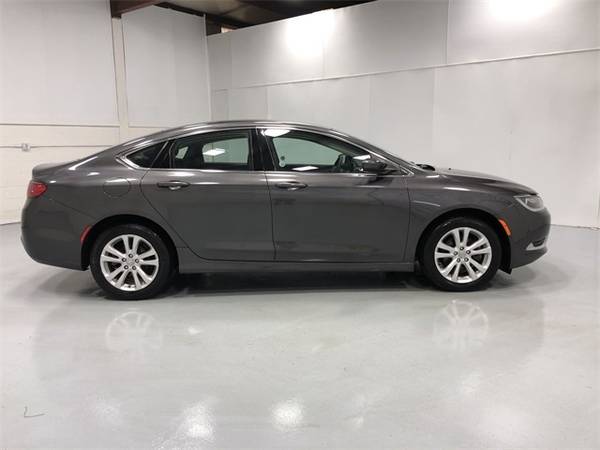 2015 Chrysler 200 Limited with - - by dealer - vehicle for sale in Wapakoneta, OH – photo 4