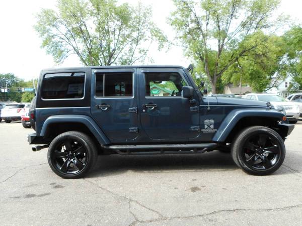 ★★★ 2007 Jeep Wrangler Unlimited 4x4 / Nice Customized Jeep! ★★★ -... for sale in Grand Forks, ND – photo 6