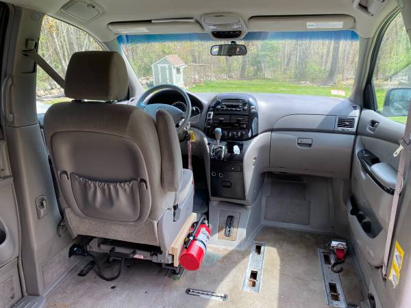 Toyota Wheelchair Van for sale in Upton, MA – photo 4