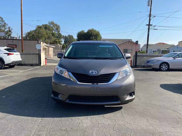 2012 Toyota Sienna LE - cars & trucks - by owner - vehicle... for sale in Rosemead, CA – photo 2