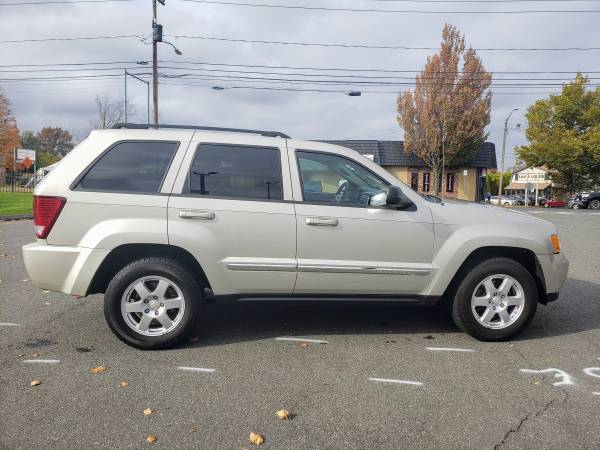 2010 JEEPGRAND CHEROKEE 4X4 LAREDO PKG. - cars & trucks - by dealer... for sale in Agawam, CT – photo 19