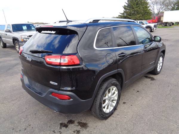 2014 Jeep Cherokee Latitude 4X4 GREAT PRICE - - by for sale in Loyal, WI – photo 16