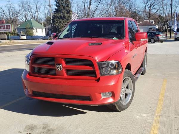 2011 Ram 1500 Crew Cab - Financing Available! - cars & trucks - by... for sale in Monroe, WI – photo 4