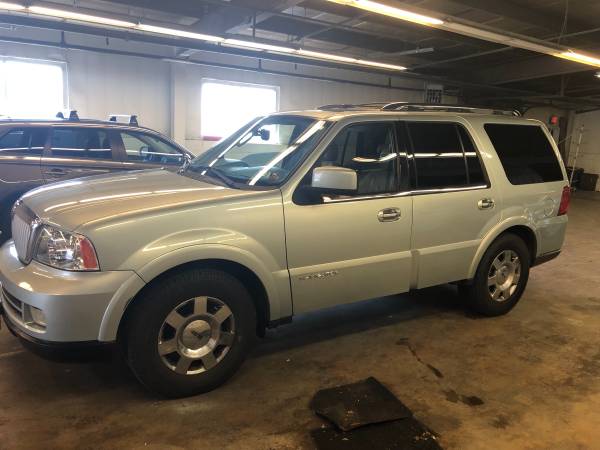 2005 Lincoln Navigator for sale in Lancaster, PA – photo 9