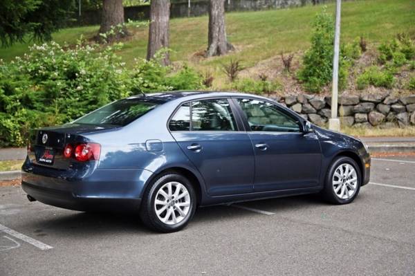2010 Volkswagen Jetta SEL PZEV 4dr Sedan 6A - - by for sale in Tacoma, OR – photo 8