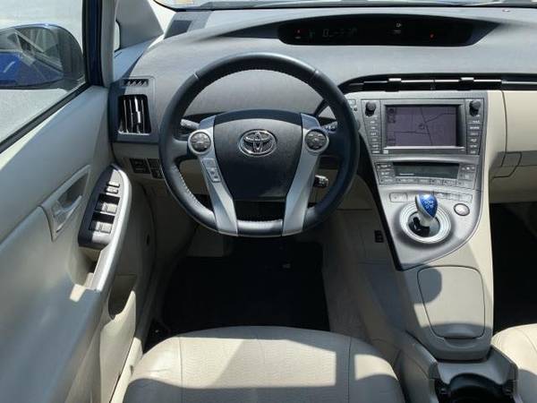2010 Toyota Prius IV - hatchback - - by dealer for sale in Cincinnati, OH – photo 13