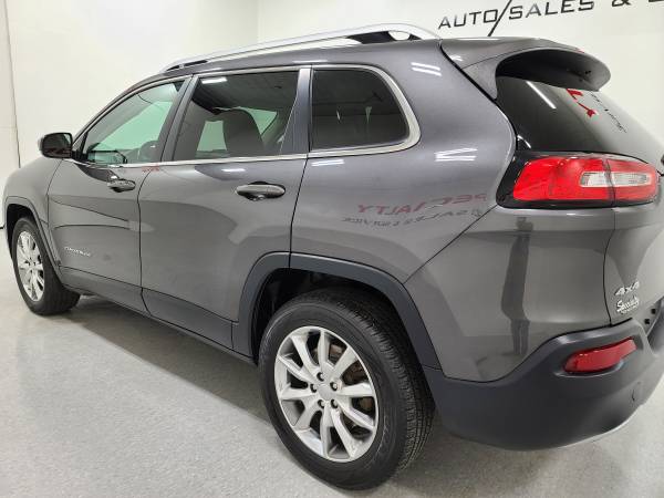 2014 Jeep Cherokee Limited! 4WD! Backup Cam! Nav! Htd Seats! Nw... for sale in Suamico, WI – photo 20