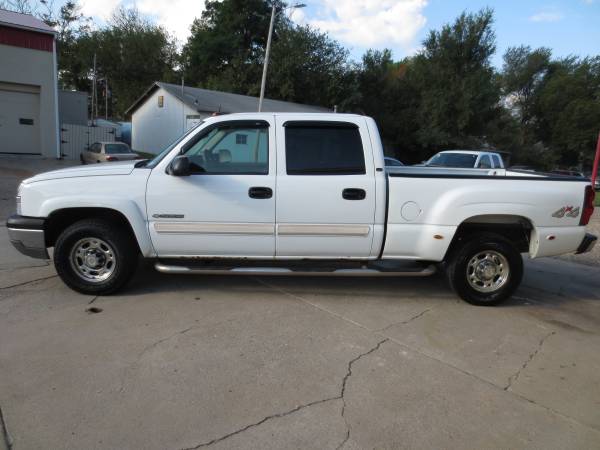 2005 Chevrolet Silverado 1500HD LT Crew Cab 4x4 4WD- BRAND NEW TIRES for sale in Junction City, KS – photo 4