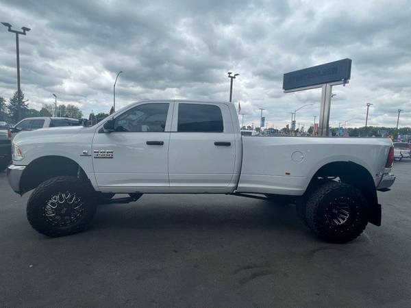 2018 Ram 3500 Crew Cab Tradesman Pickup 8ft bed, 6-Speed Manual for sale in PUYALLUP, WA – photo 2