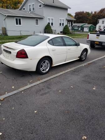 2006 Pontiac Grad Prix - cars & trucks - by owner - vehicle... for sale in Syracuse, NY – photo 3