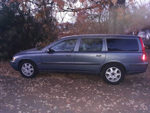 01 Volvo v70 for parts - cars & trucks - by owner - vehicle... for sale in Clearlake Park, CA – photo 2