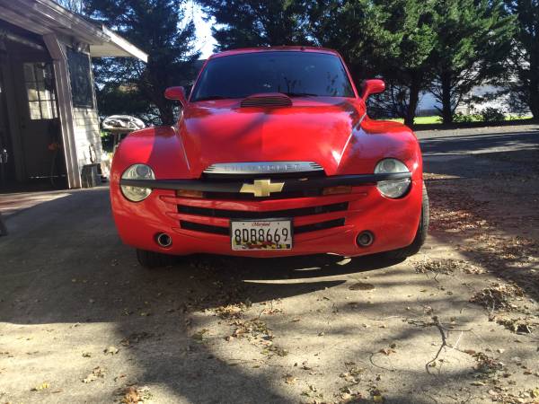 2005 Chevrolet SSR Truck - cars & trucks - by owner - vehicle... for sale in Salisbury, MD – photo 3