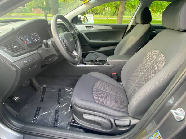 ONLY 16k MILES! BEAUTIFUL! LIKE NEW 2018 HYUNDAI SONATA - cars & for sale in Jenkintown, PA – photo 8