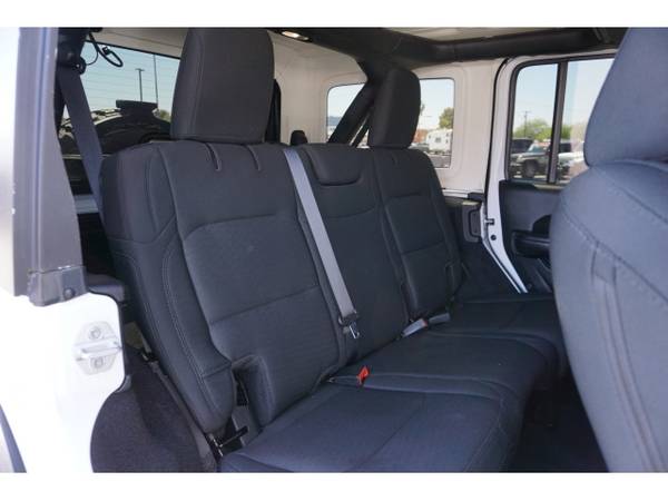 2018 Jeep Wrangler Unlimited SAHARA 4X4 SUV 4x4 Passen - Lifted for sale in Phoenix, AZ – photo 16