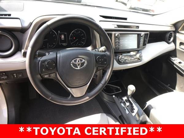 2017 Toyota RAV4 Limited for sale in Westmont, IL – photo 9