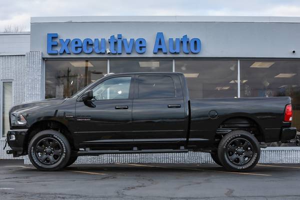 2017 RAM 2500 BIG HORN 4x4 Fisher V-Plow! - cars & trucks - by... for sale in Smithfield, RI – photo 5