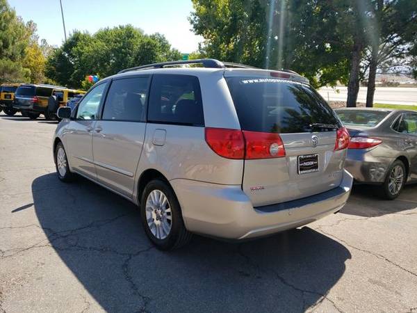* * * 2007 Toyota Sienna XLE Limited Minivan 4D * * * - cars &... for sale in Saint George, UT – photo 7