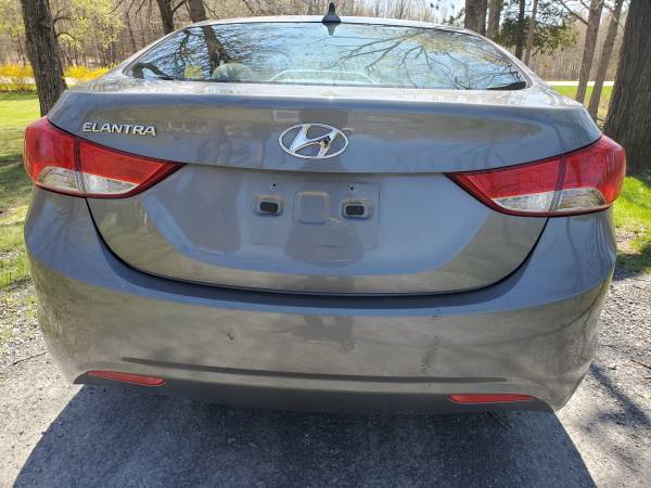 2014 Hyundai Elantra-Drives Smooth-AUX/USB plug-Beautiful for sale in Montgomery, NY – photo 7