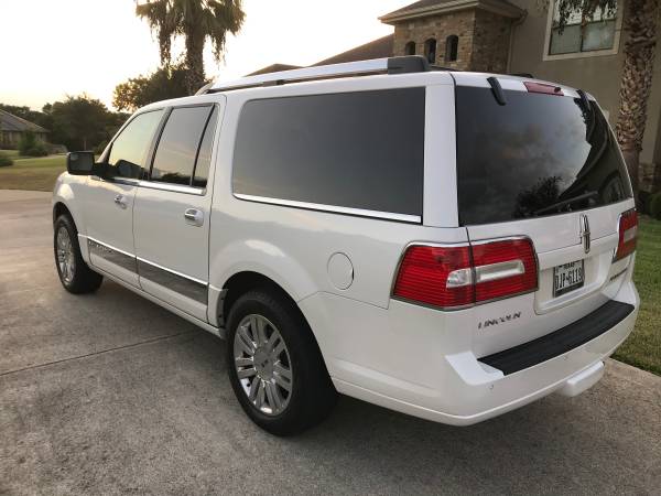 2013 Lincoln Navigator L - White for sale in New Braunfels, TX – photo 7