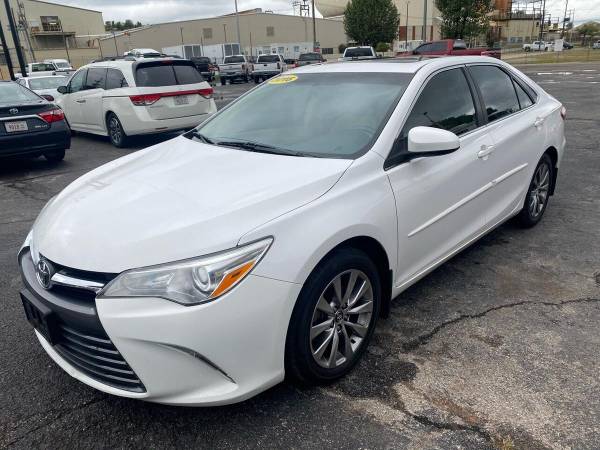 2016 Toyota Camry XLE 4dr Sedan FREE CARFAX ON EVERY VEHICLE! - cars for sale in Sapulpa, OK – photo 3