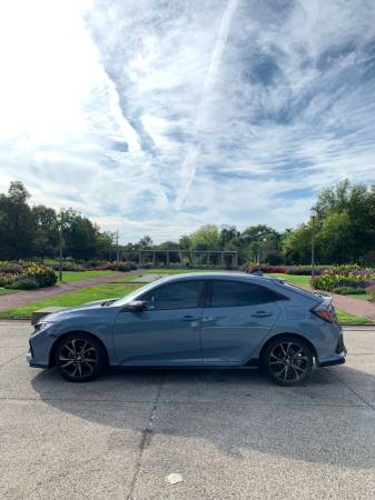 2017 Honda Civic Hatchback Sport 33K miles Gray. Perfect Condition for sale in Chicago, IL – photo 8