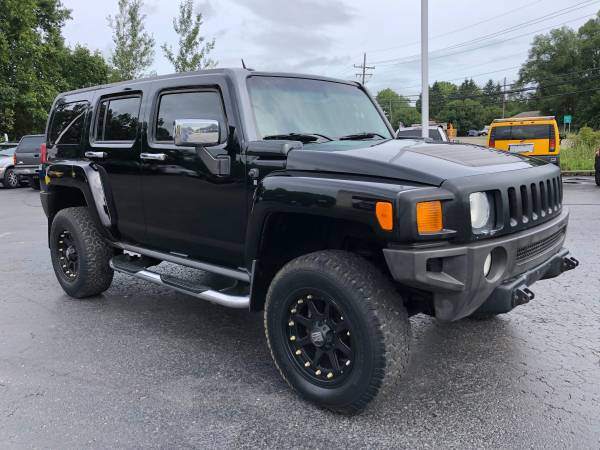 Very Clean! 2006 Hummer H3! AWD! Finance Guaranteed! for sale in Ortonville, MI – photo 7