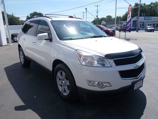 2011 Chevrolet Traverse LT - All Wheel Drive - Third Row Seat for sale in East Greenwich, CT – photo 4