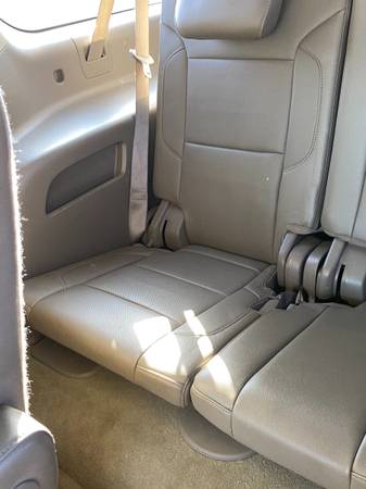 2016 GMC Yukon XL SLT LOADED - cars & trucks - by owner - vehicle... for sale in North Grafton, MA – photo 8