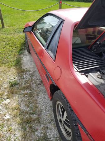 1986 Fiero SE - cars & trucks - by owner - vehicle automotive sale for sale in Cookeville, TN – photo 4