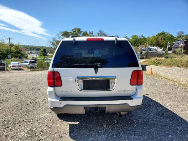 Lincoln Navigator - cars & trucks - by dealer - vehicle automotive... for sale in Fenton, MO – photo 3