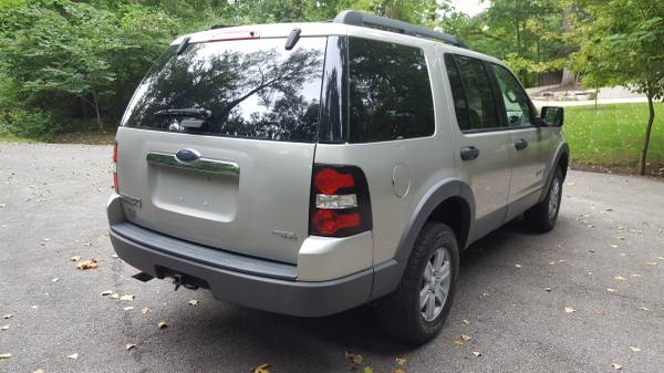 2006 Ford Explorer (126,592 Miles) for sale in Warsaw, IN – photo 4