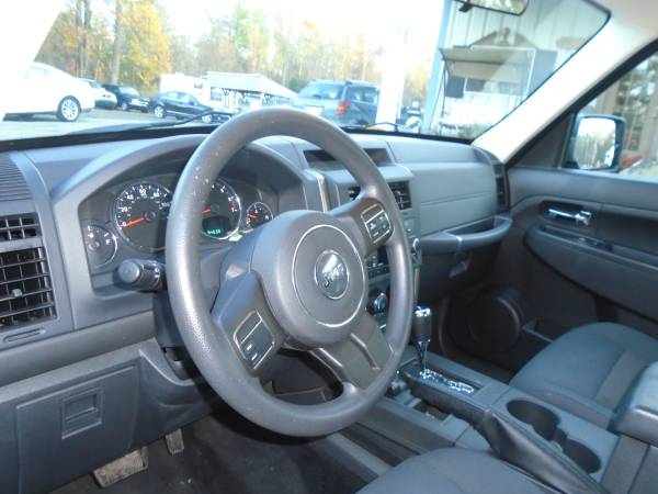 2012 jeep liberty sport/low miles/clean - cars & trucks - by dealer... for sale in Douglas, RI – photo 9