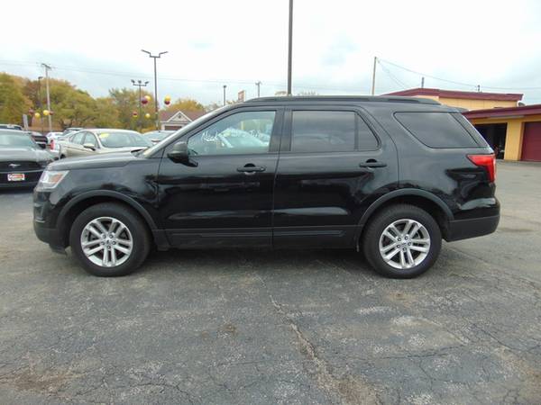 2017 Ford Explorer Base - cars & trucks - by dealer - vehicle... for sale in Highland, IL – photo 2