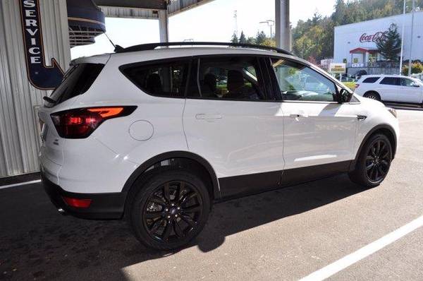 2019 Ford Escape SE CALL OR TEXT US! - cars & trucks - by dealer -... for sale in Bremerton, WA – photo 3
