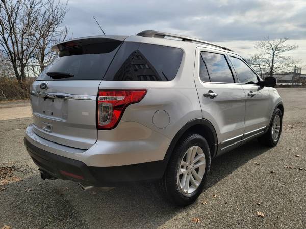 2012 FORD EXPLORER XLT 4WD AWD 3.5 V6 LEATHER SEATS - cars & trucks... for sale in STATEN ISLAND, NY – photo 8