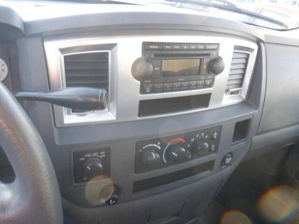 2007 Dodge Ram 1500 SLT - cars & trucks - by dealer - vehicle... for sale in Des Moines, IA – photo 4