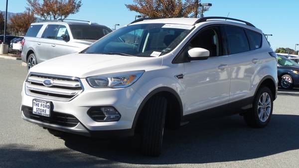 2018 Ford Escape SE! AWD/Reverse Cam/Bluetooth! Only 43k Miles! -... for sale in Morgan Hill, CA – photo 3