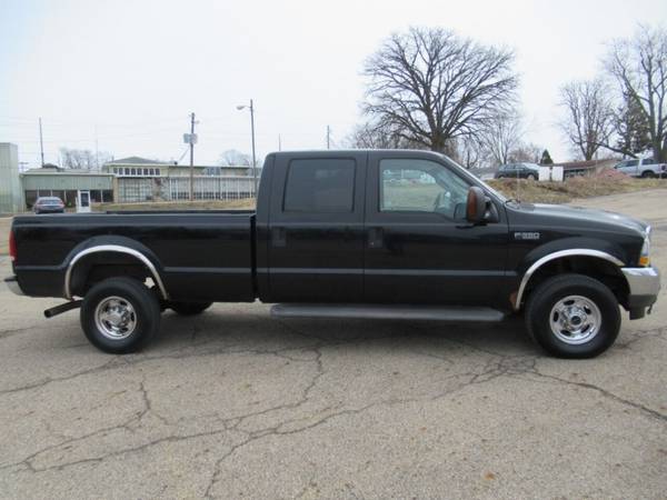 2004 Ford F-350 Super Duty Lariat 4dr Crew Cab 4WD LB - cars & for sale in Bloomington, IL – photo 3