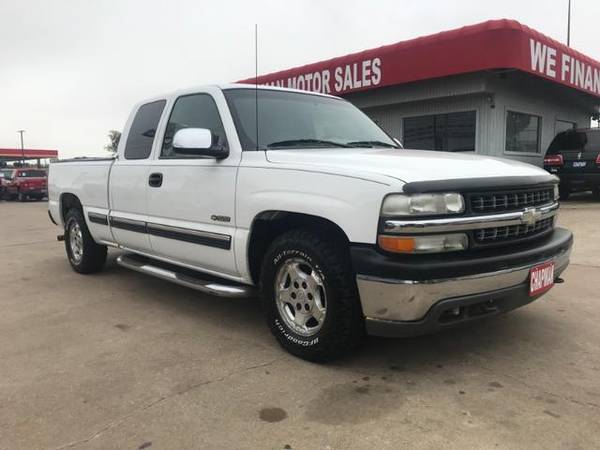 2002 Chevrolet Silverado 1500 LT Exd Cab - LEATHER!! ONE OWNER!! for sale in Austin, TX – photo 4