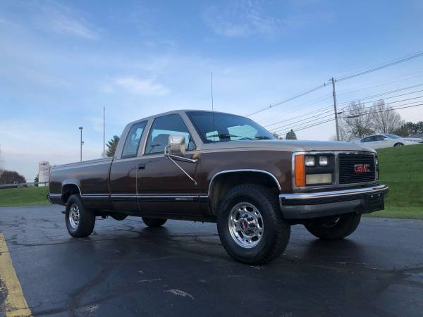 88 GMC SIERRA 3500 SLE RUST FREE 9900 - - by dealer for sale in Willoughby, OH – photo 3
