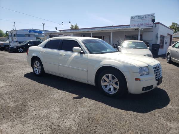 Chrysler 300 Touring - - by dealer - vehicle for sale in Medford, OR – photo 2