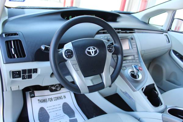 2012 Toyota Prius Two Hatchback! Gas Saver! 179 Per Month! - cars & for sale in Fitchburg, WI – photo 11
