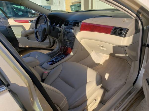2003 Lexus ES 300 Like New Excellent Condition for sale in Thousand Oaks, CA – photo 6