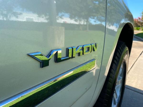 2011 GMC YUKON SLT - cars & trucks - by dealer - vehicle automotive... for sale in Portsmouth, VA – photo 8