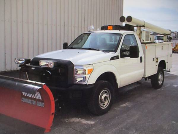 2013 Ford Super Duty F-250 SRW MATERIAL CRANE, SNOW PLOW, 4X4 for sale in South Amboy, NY – photo 2