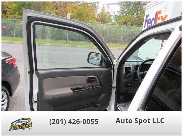 2005 GMC Canyon Crew Cab SLE Pickup 4D 5 ft EZ-FINANCING! for sale in Garfield, NJ – photo 17