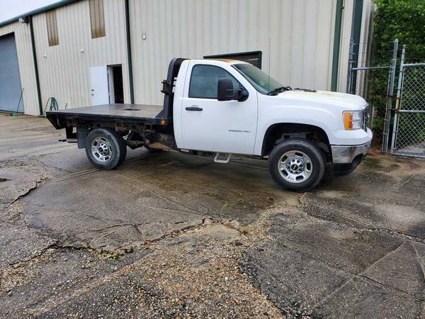 2011 2500 HD flat bed city truck - cars & trucks - by dealer -... for sale in Kenner, LA – photo 2