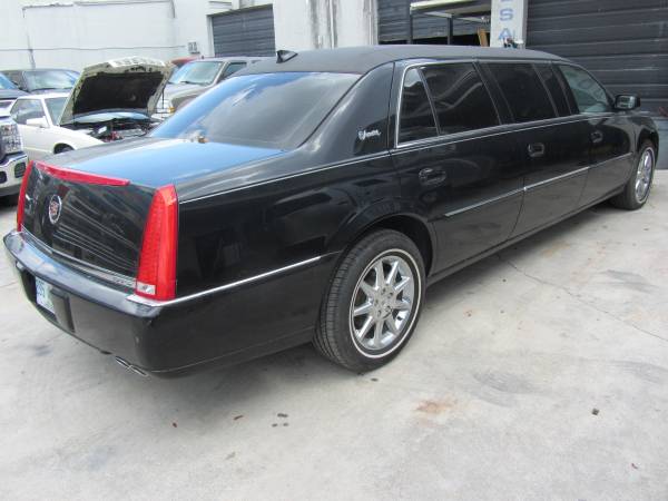 2011 cadilac DTS 12Kmile superior coach 6 door limo funeral car for sale in Hollywood, FL – photo 5
